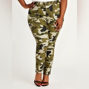 *NWT Ashley Stewart Camo Hi Rise Ankle Zip Skinny Pant Size 28